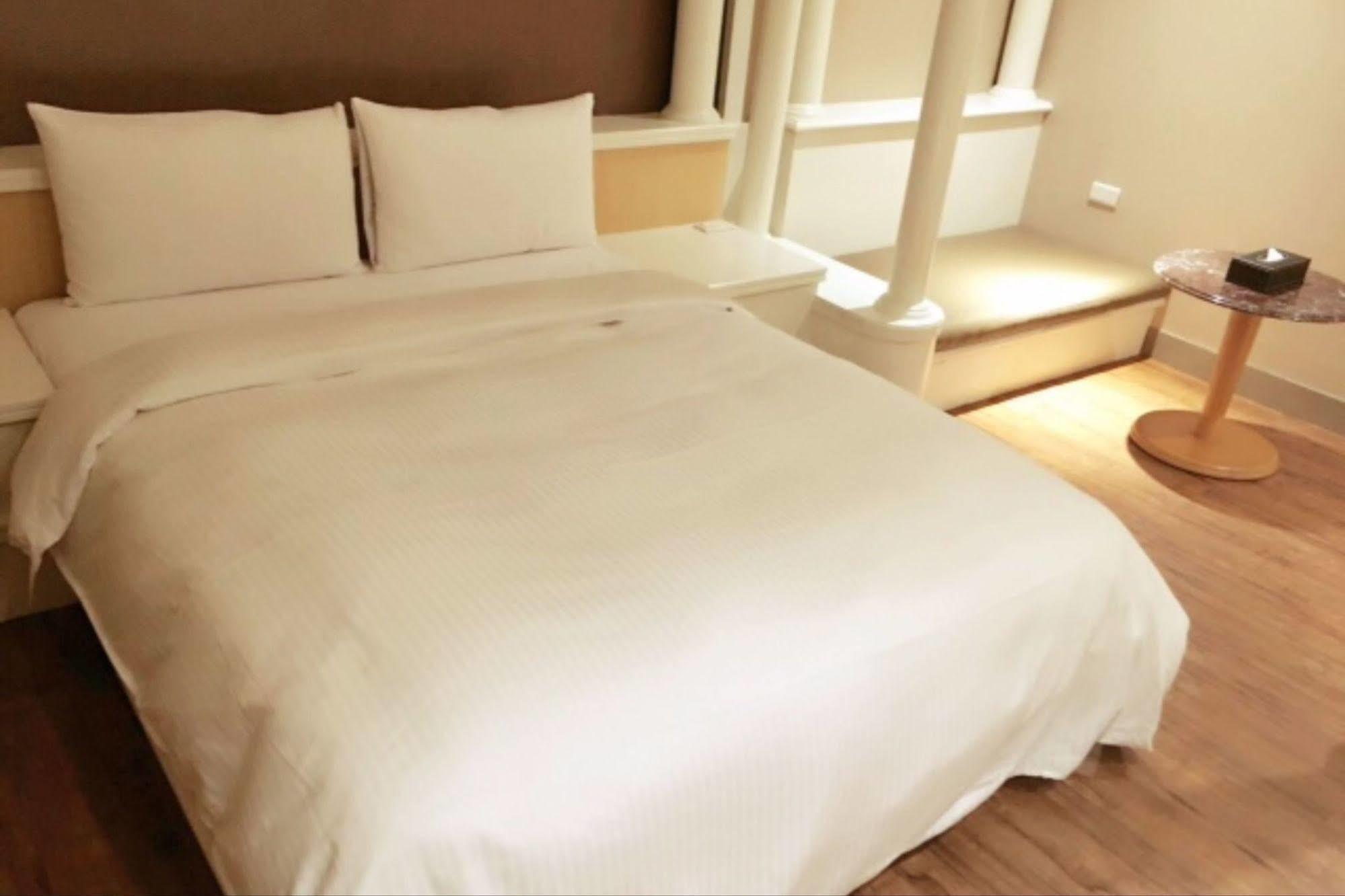 Simple Life Kaohsiung Otel Dış mekan fotoğraf